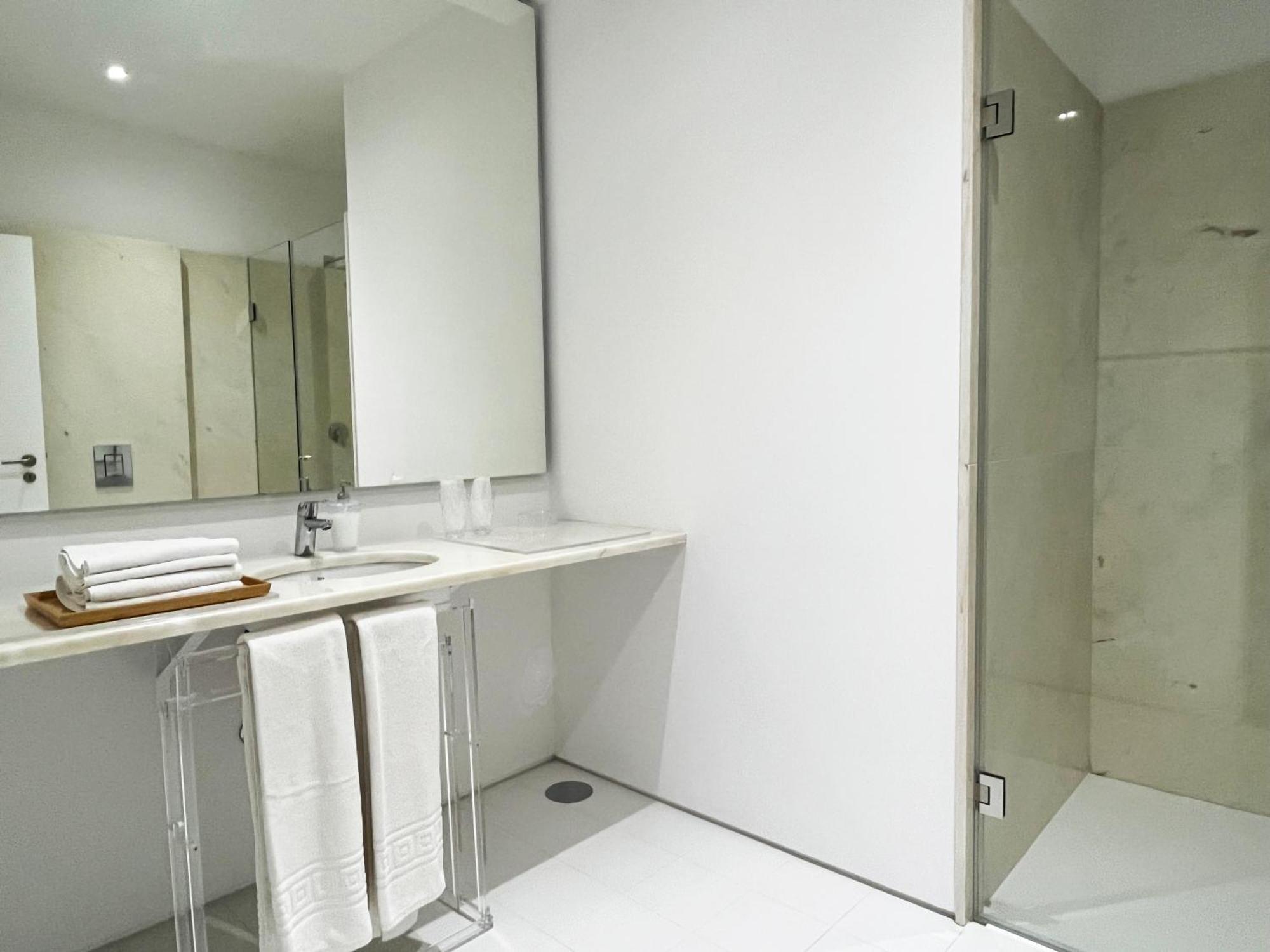 Signature Guesthouse OOporto Habitación foto