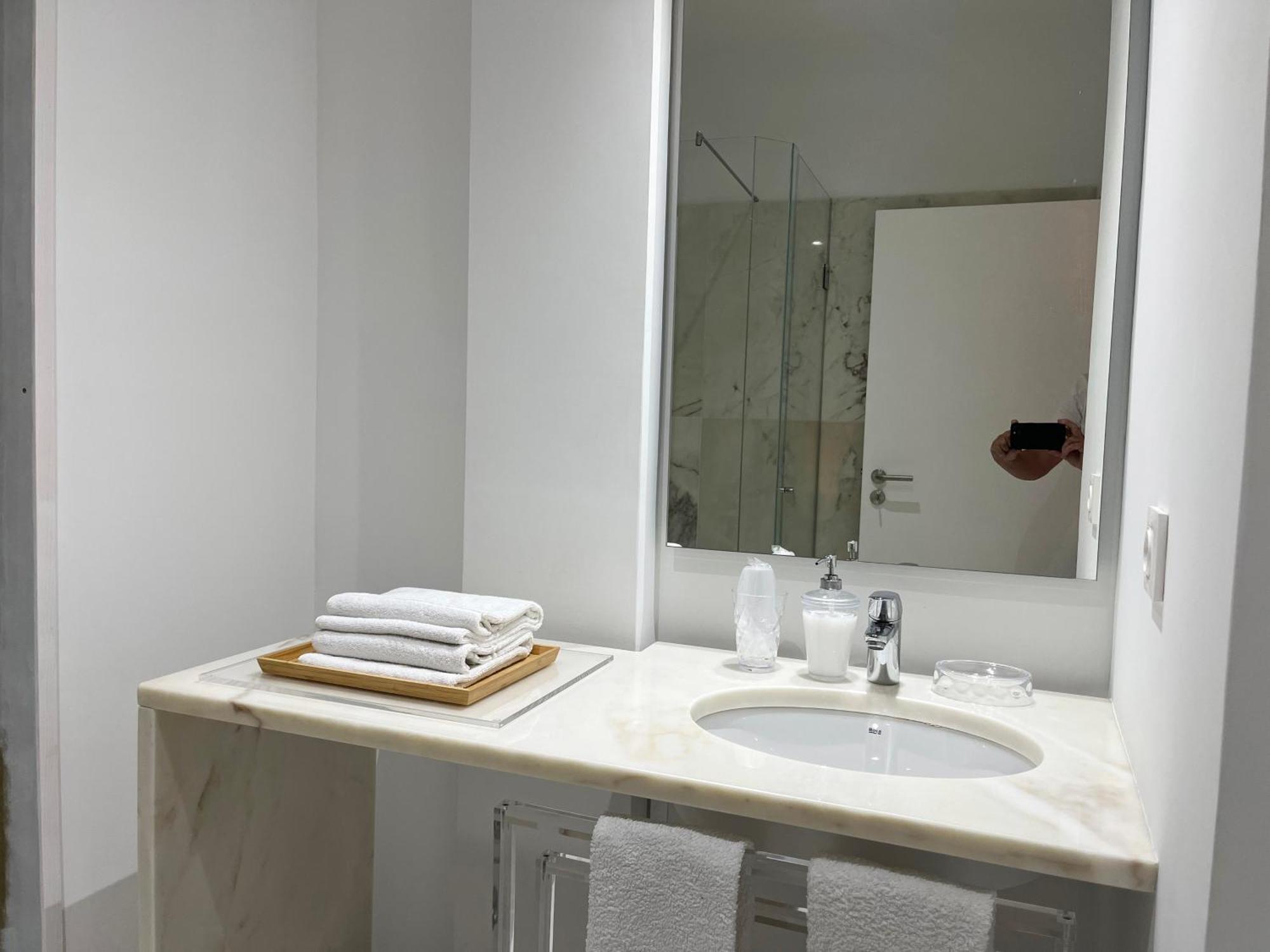 Signature Guesthouse OOporto Habitación foto